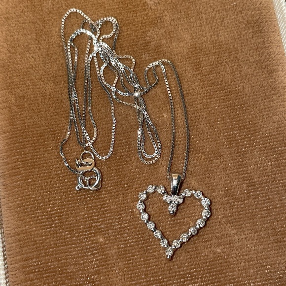 Solid Stamped 14K White Gold Natural Diamond Heart Pendant Box Chain Necklace - Picture 11 of 15